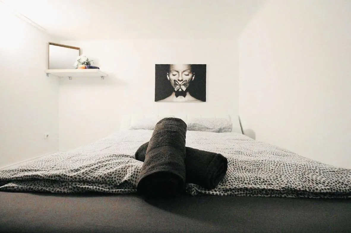 Homestay Comfortable Rooms In Akh Area Vienna