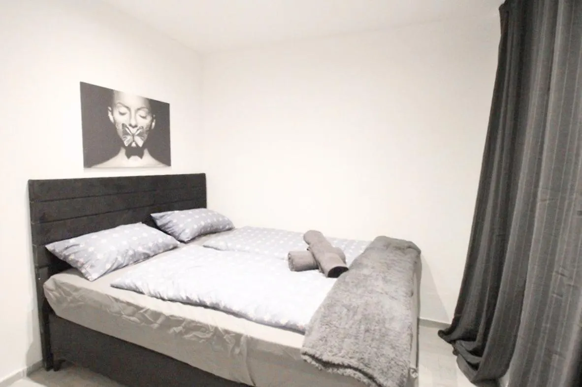 Comfortable Rooms In Akh Area Vienna 0*,