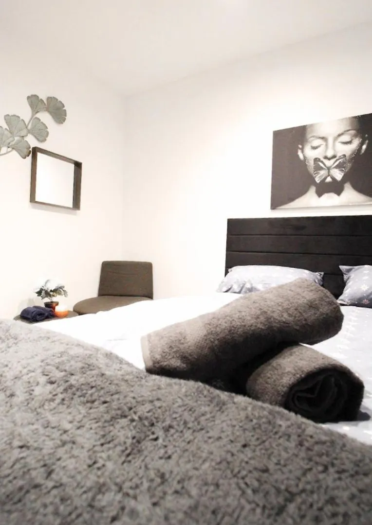 Comfortable Rooms In Akh Area Vienna Homestay