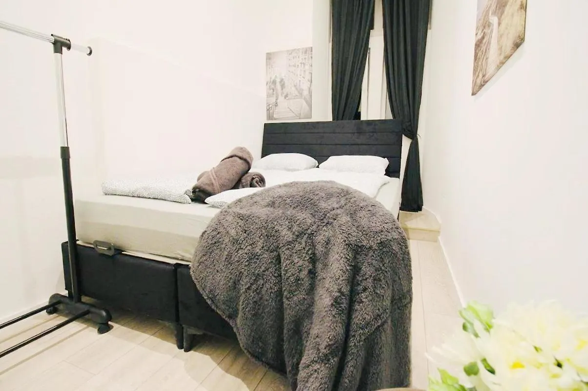 Homestay Comfortable Rooms In Akh Area Vienna