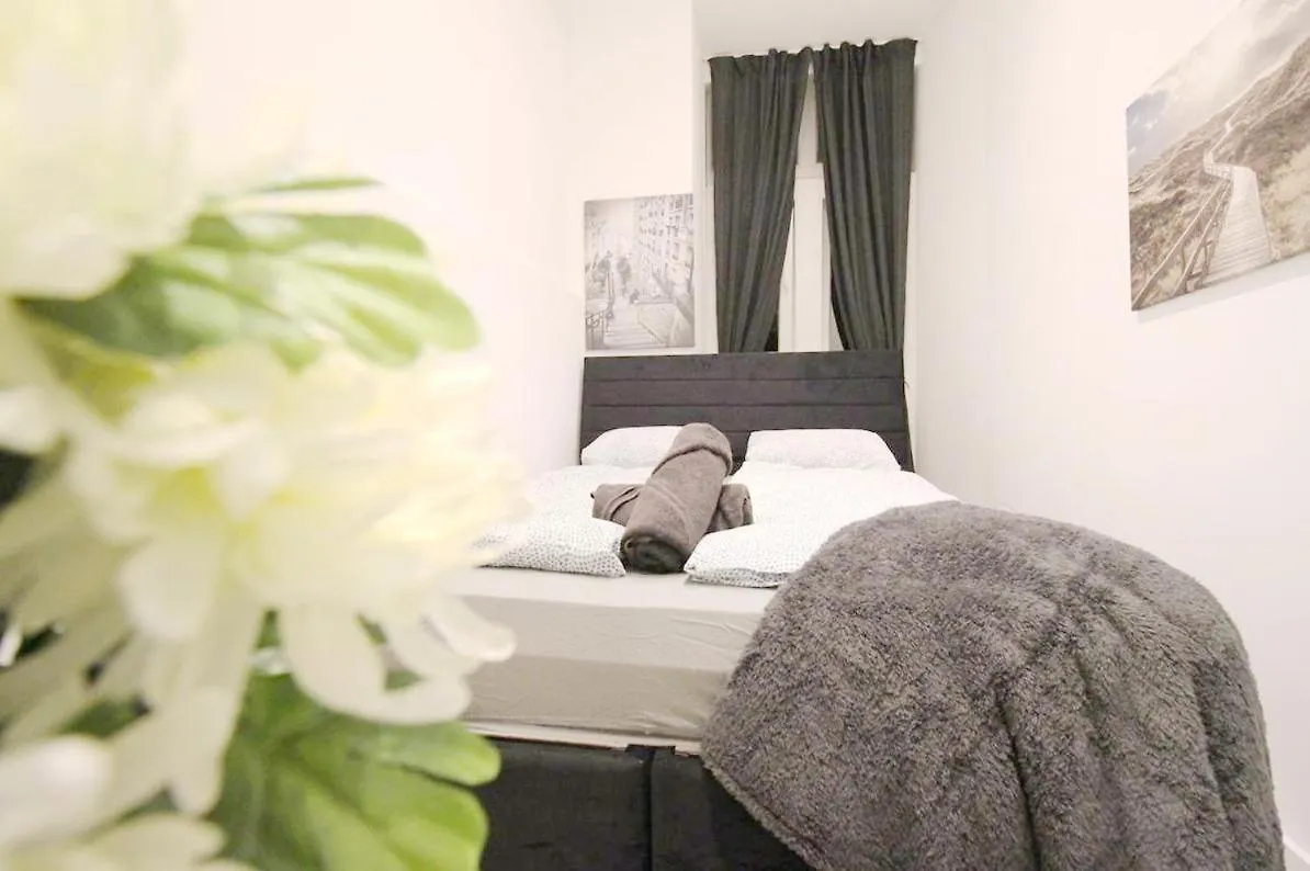 Homestay Comfortable Rooms In Akh Area Vienna