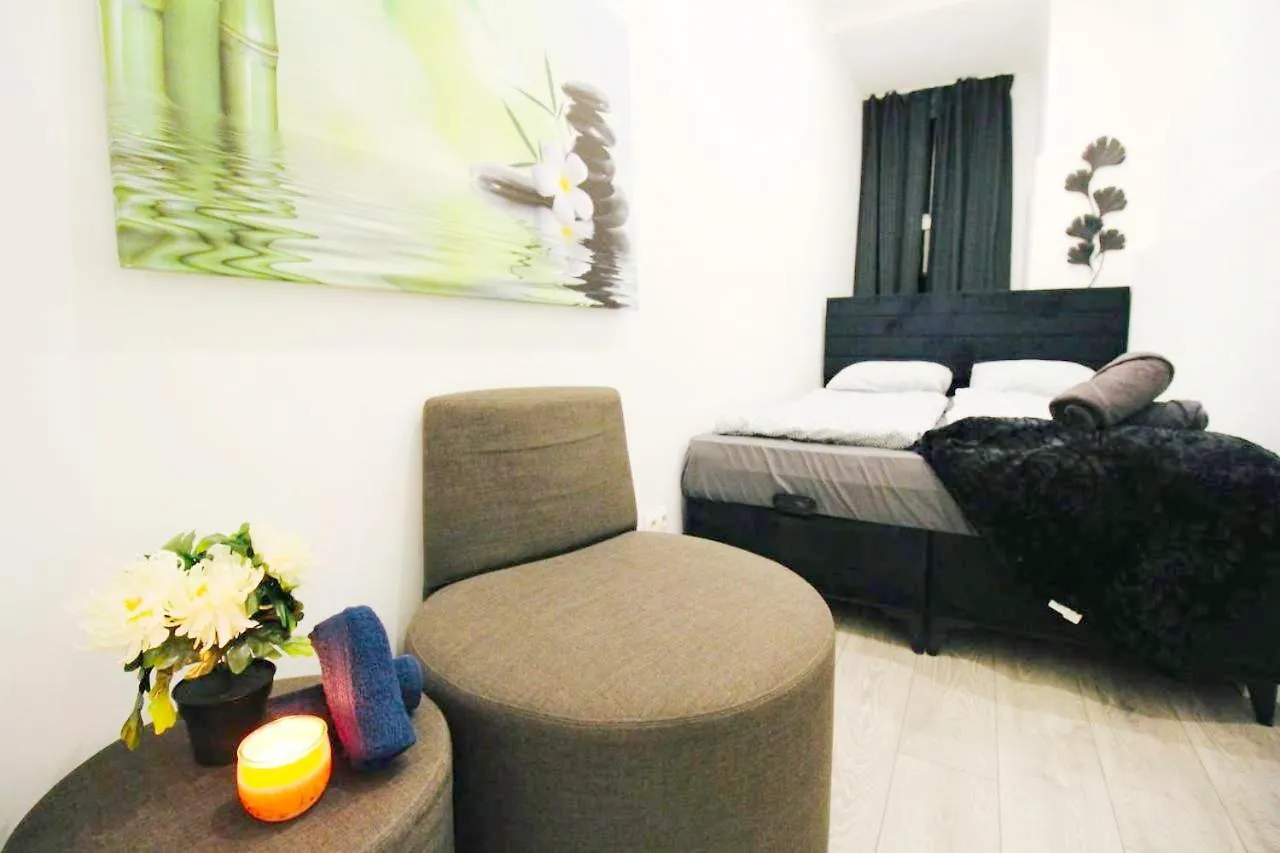 Comfortable Rooms In Akh Area Vienna Homestay