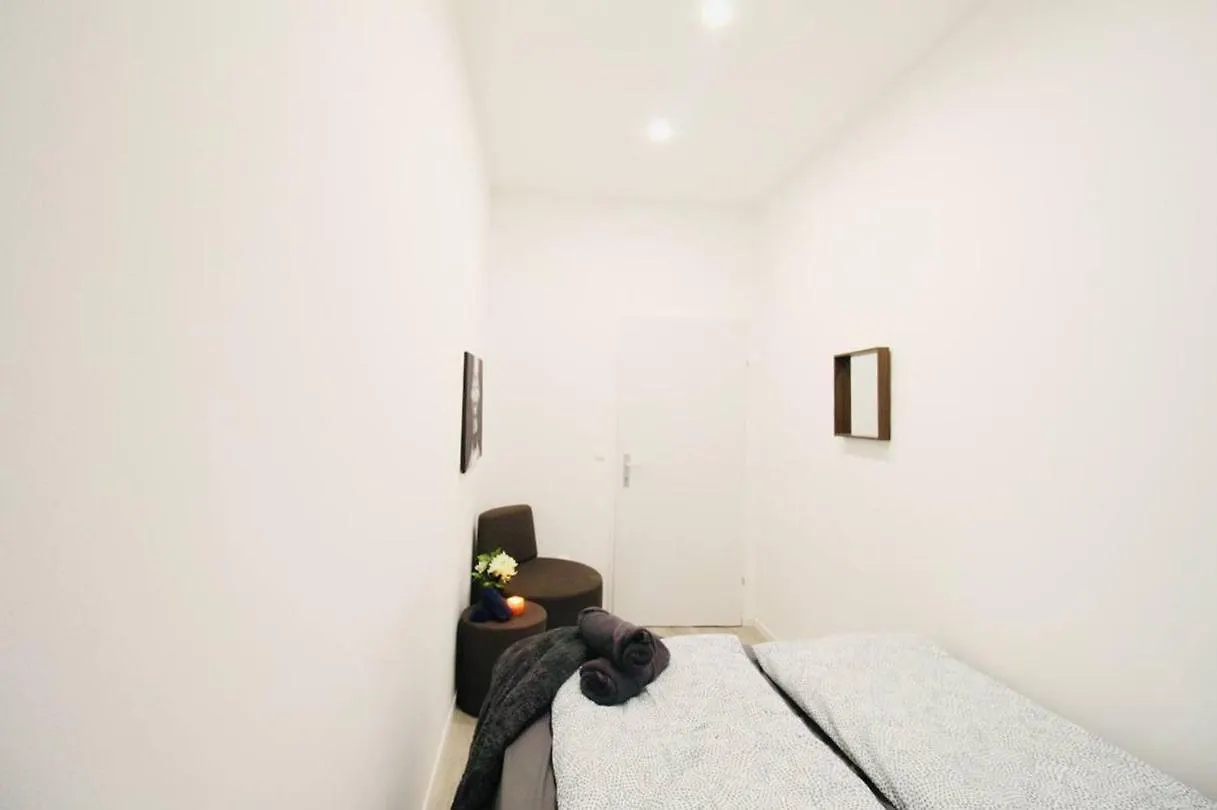 Comfortable Rooms In Akh Area Vienna 0*,  Austria